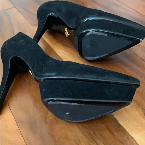 Prada Black Pumps - Picture 10 of 10